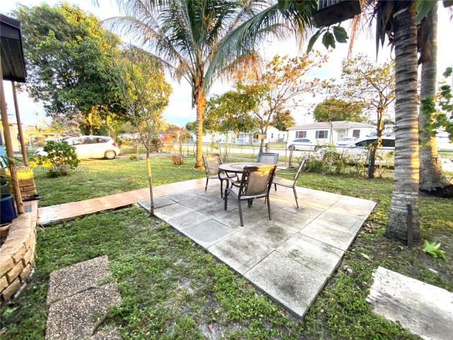 3-bedroom home for sale in Miami Gardens - 3011 NW 152nd Ter - MondialRealty