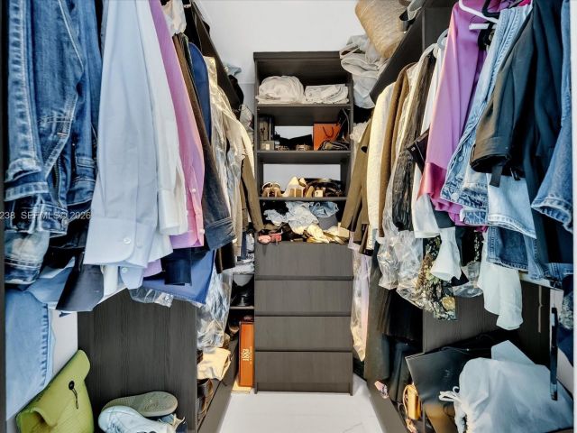 Apartment for sale  Unit #904 - photo 7345008