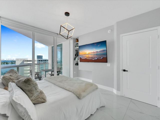 Apartment for sale  Unit #904 - photo 7345019