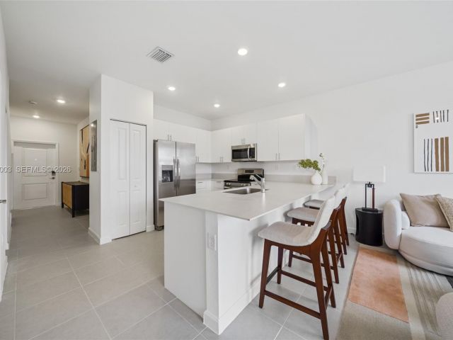 4-bedroom home for rent in Homestead - 19448 SW 338 Ter - MondialRealty