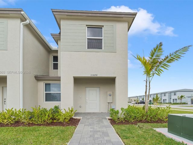 4-bedroom home for rent in Homestead - 19448 SW 338 Ter - MondialRealty