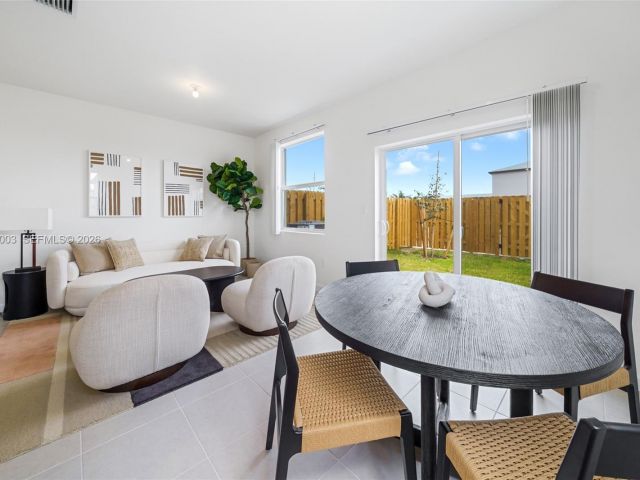 4-bedroom home for rent in Homestead - 19448 SW 338 Ter - MondialRealty