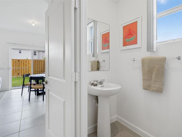 4-bedroom home for rent in Homestead - 19448 SW 338 Ter - MondialRealty