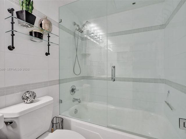 Apartment for rent  Unit #1212 (available April 24) - photo 7432013