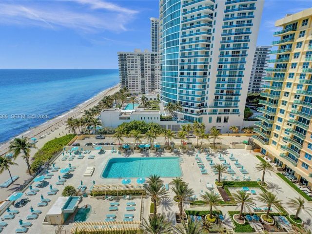 Apartment for rent  Unit #1212 (available April 24) - photo 7432016