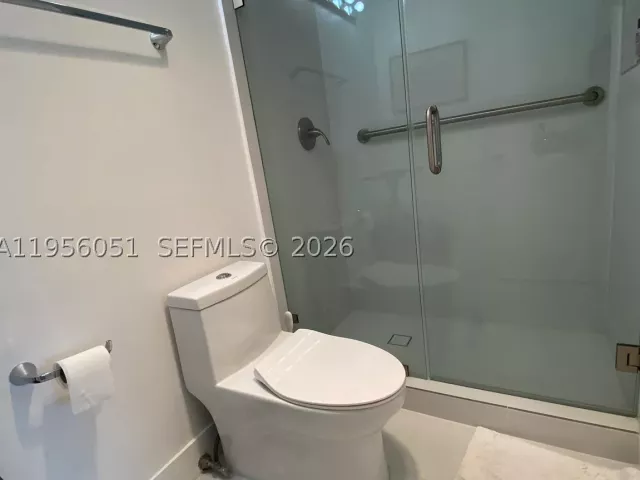 2-bedroom condo for rent in Key Biscayne -  - MondialRealty