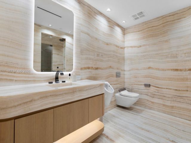 Apartment for sale  Unit #3704 - photo 7294565