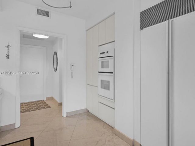 Apartment for sale  Unit #403 - photo 7293411