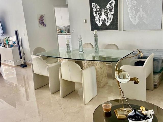 Apartment for sale  Unit #403 - photo 7293417