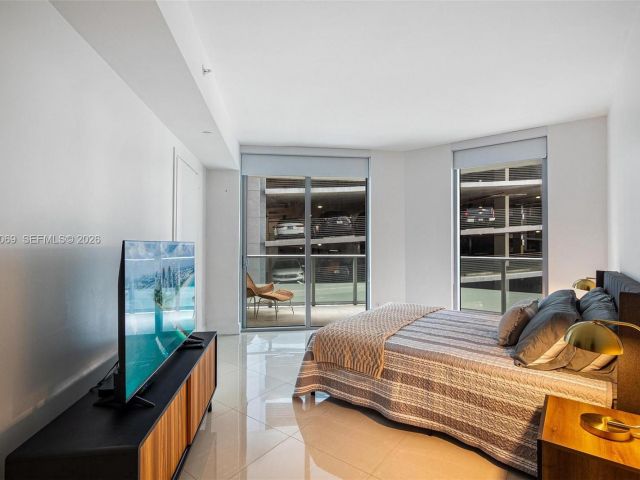 Apartment for rent  Unit #700 - photo 7441260