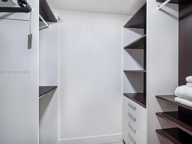 Apartment for rent  Unit #700 - photo 7441263