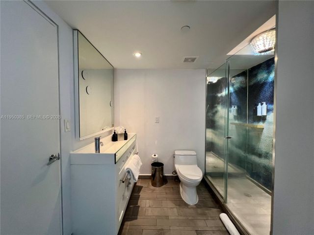 Apartment for sale  Unit #910 - photo 7293611