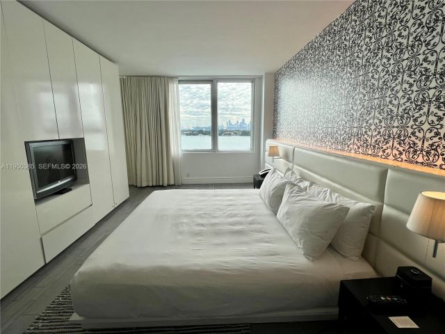 Apartment for sale  Unit #910 - photo 7293612