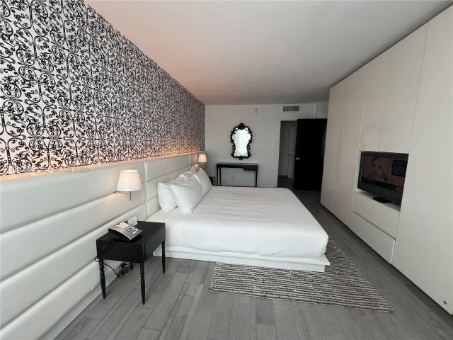 Apartment for sale  Unit #910 - photo 7293615