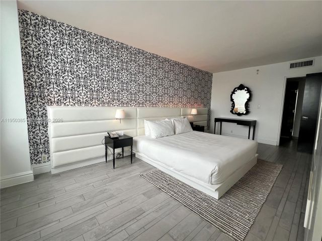 Apartment for sale  Unit #910 - photo 7293617