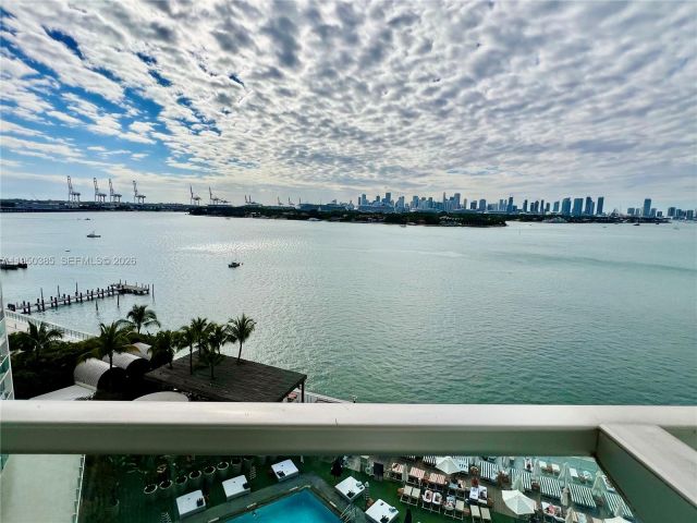 Apartment for sale  Unit #910 - photo 7293626