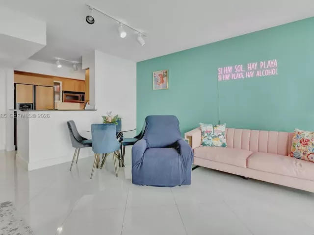 1-bedroom condo for sale in Miami - 325 S Biscayne Blvd 2616 - MondialRealty