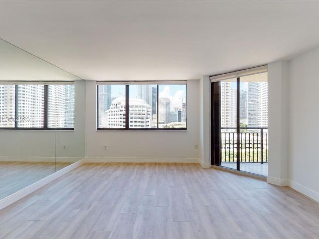 Apartment for rent  Unit #1111 - photo 7469773