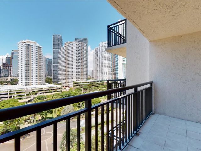 Apartment for rent  Unit #1111 - photo 7469775