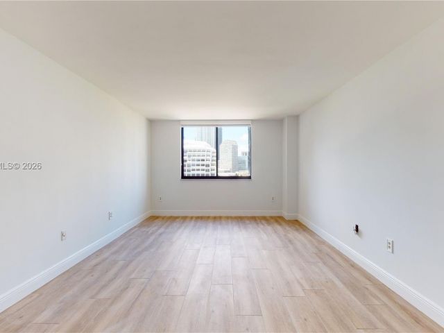 Apartment for rent  Unit #1111 - photo 7469782