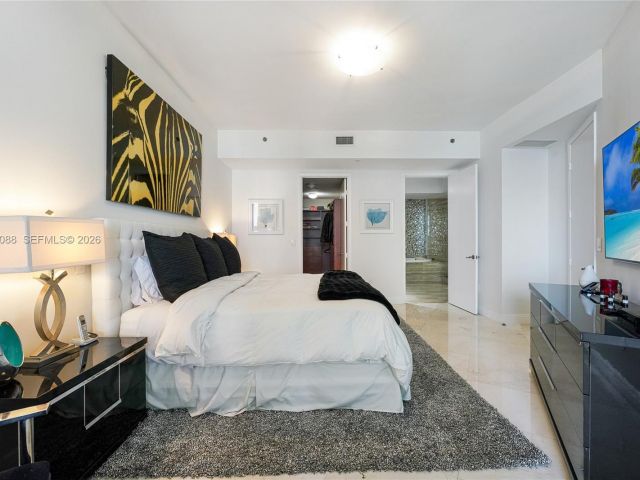 Apartment for sale  Unit #2103 - photo 7294775