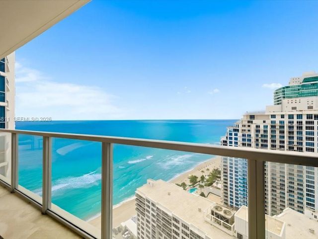 Apartment for sale  Unit #3003 - photo 7337017