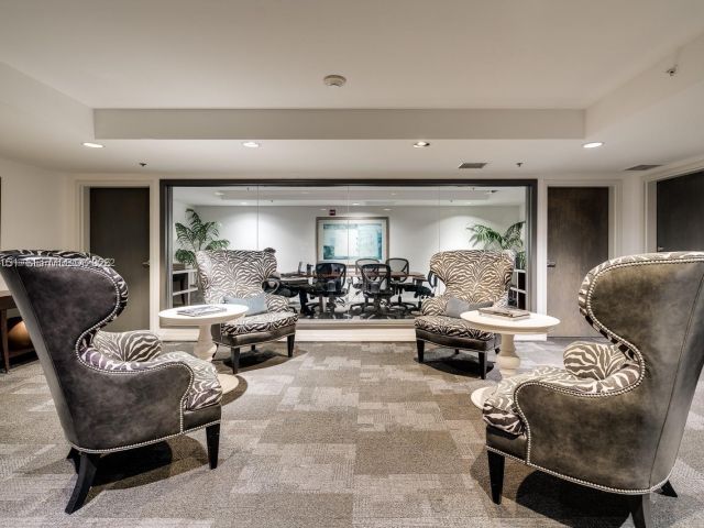 Apartment for rent  Unit #1806 - photo 7296714