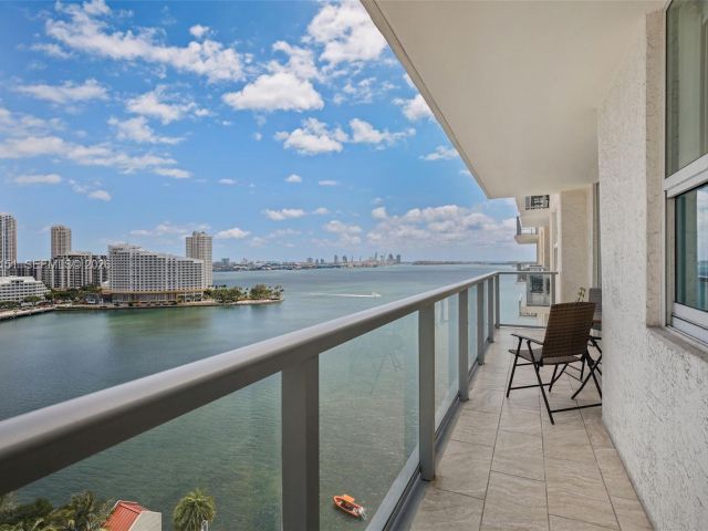 Apartment for rent  Unit #1806 - photo 7296727