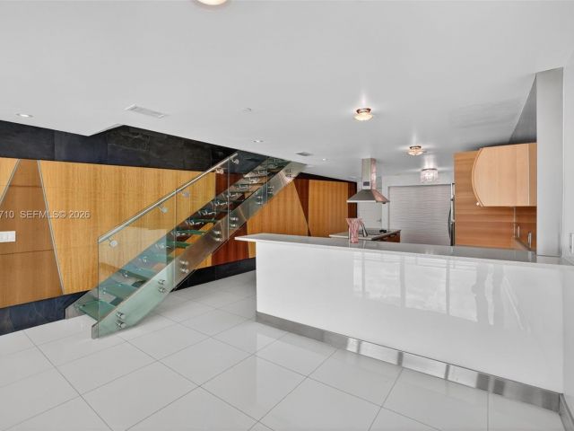 Apartment for sale  Unit #302 - photo 7353978