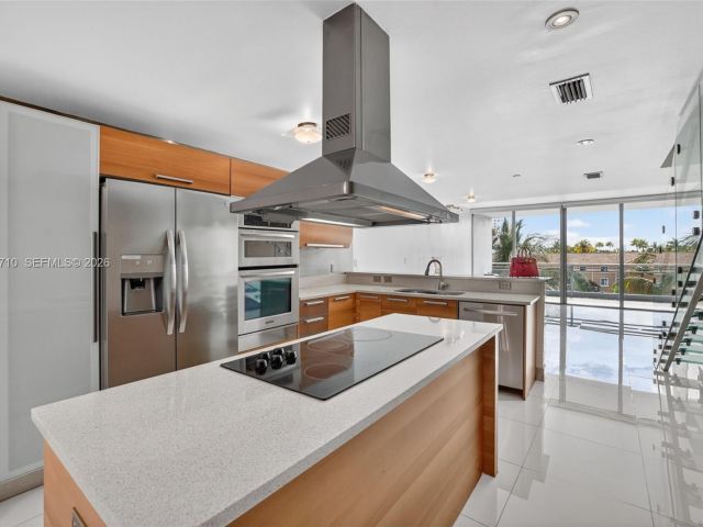 Apartment for sale  Unit #302 - photo 7353985