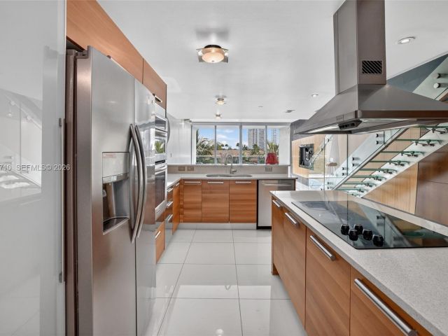 Apartment for sale  Unit #302 - photo 7353986