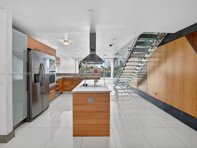 Apartment for sale  Unit #302 - photo 7353987