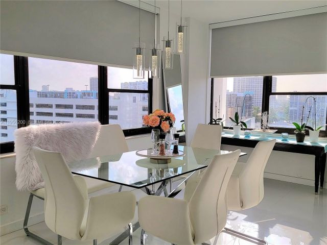 Apartment for rent  Unit #901 - photo 7295081