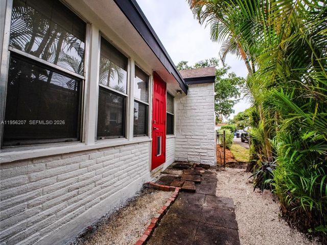 Home for rent at 1500 NW 3rd Ave . - photo 7496260