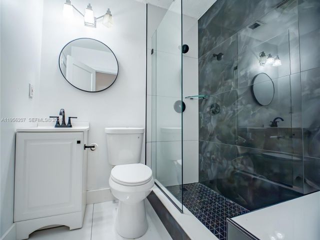 Home for rent at 1500 NW 3rd Ave . - photo 7496273