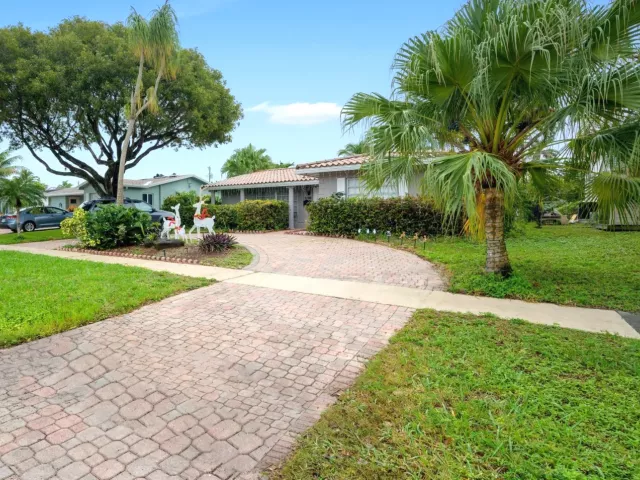 3-bedroom home for sale in Hollywood - 1336 Funston Street - MondialRealty