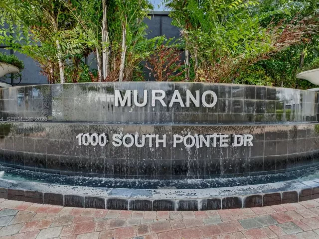 3-bedroom condo for sale in Miami Beach - 1000 S Pointe Dr 1501 - MondialRealty