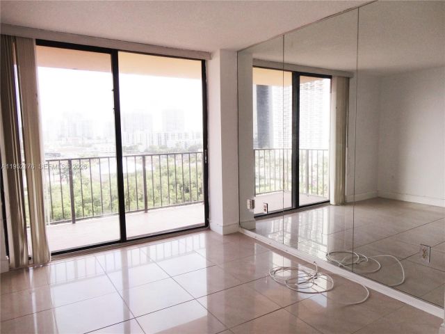 Apartment for sale  Unit # - photo 7444348