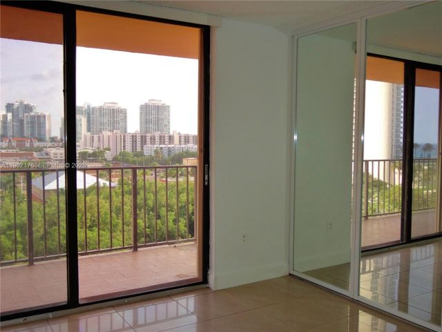 Apartment for sale  Unit # - photo 7444349