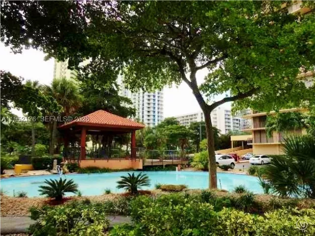 2-bedroom condo for sale in Sunny Isles Beach -  - MondialRealty