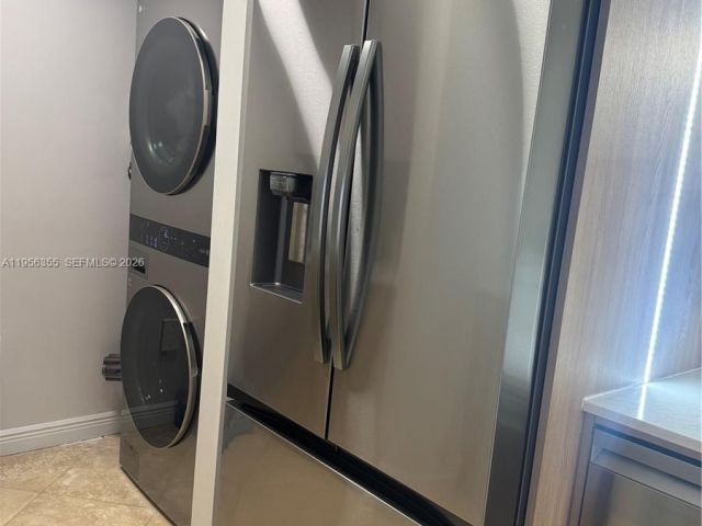 Apartment for rent  Unit #2005W - photo 7429147