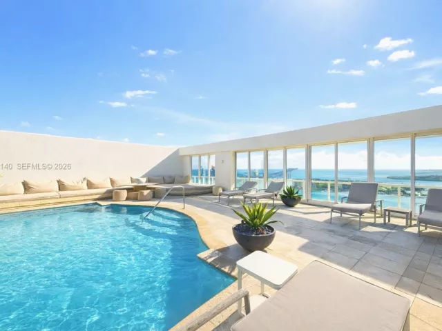 7-bedroom condo for sale in Miami Beach - 450 Alton Rd PH1 - MondialRealty