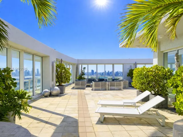 7-bedroom condo for sale in Miami Beach - 450 Alton Rd PH1 - MondialRealty