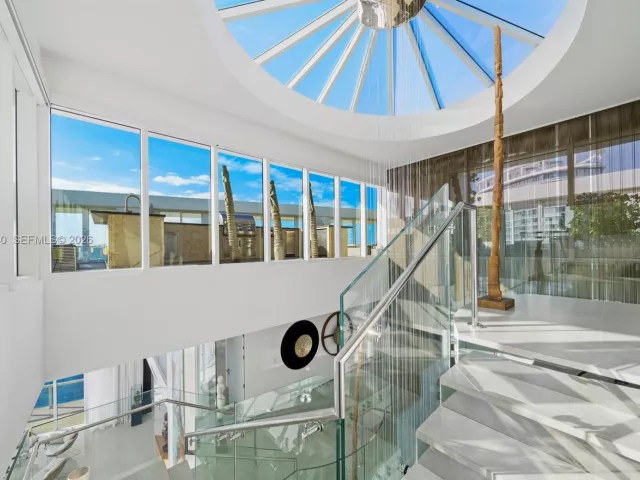 7-bedroom condo for sale in Miami Beach - 450 Alton Rd PH1 - MondialRealty