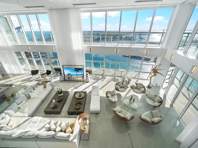 7-bedroom condo for sale in Miami Beach - 450 Alton Rd PH1 - MondialRealty