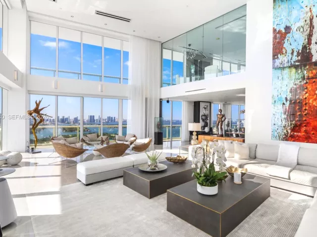 7-bedroom condo for sale in Miami Beach - 450 Alton Rd PH1 - MondialRealty