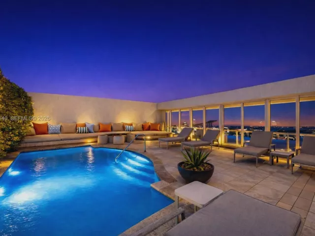 7-bedroom condo for sale in Miami Beach - 450 Alton Rd PH1 - MondialRealty