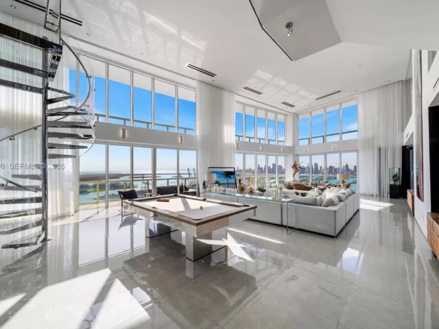 7-bedroom condo for sale in Miami Beach - 450 Alton Rd PH1 - MondialRealty