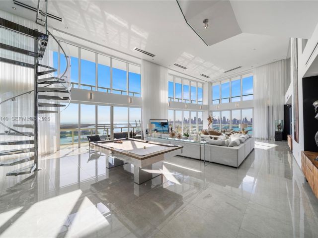 Apartment for sale  Unit #PH1 - photo 7299392