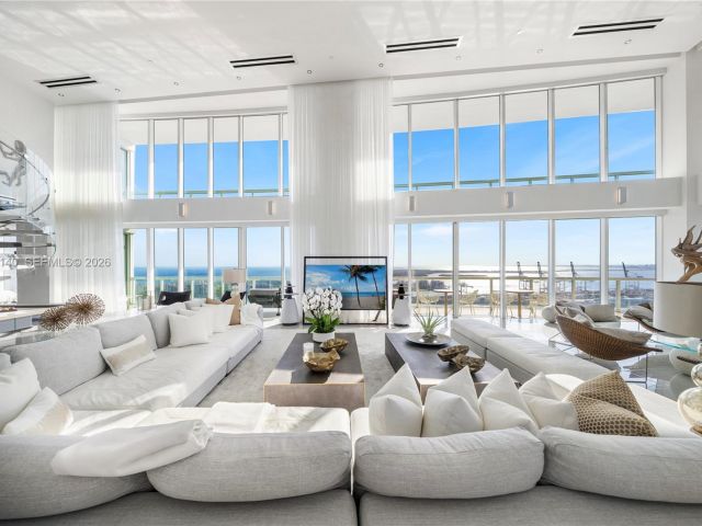 Apartment for sale  Unit #PH1 - photo 7299394